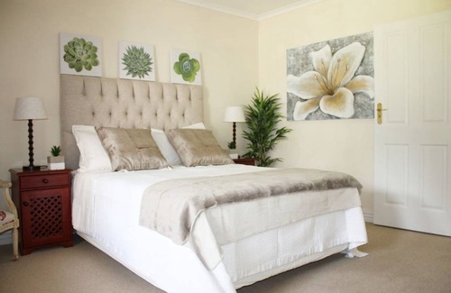 Constantia Resort | Private room ∙ 3 guests