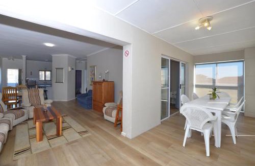 Yzerfontein Apartment | Rabe's Rest