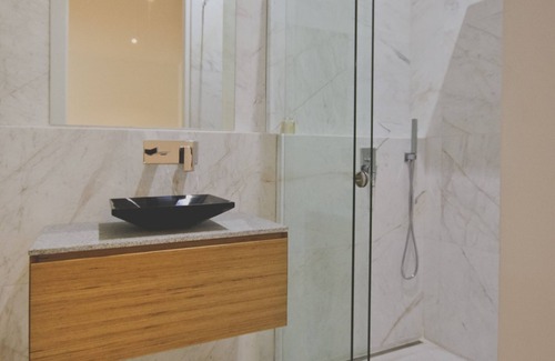 Mountainside Apartment | Red Rock Ocean View Villa - Corporal's Room
