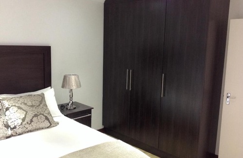 Lansdowne Apartment | Ringwood Villa Apartment