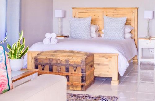 Addo Ski Chalet | River Front Estate