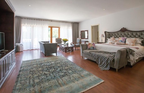 Greater Johannesburg Metropolitan Area House | RiverClub (boutique) GuestHouse