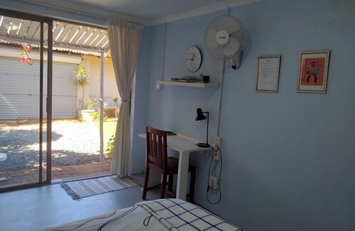 Durban North House | Room without a view