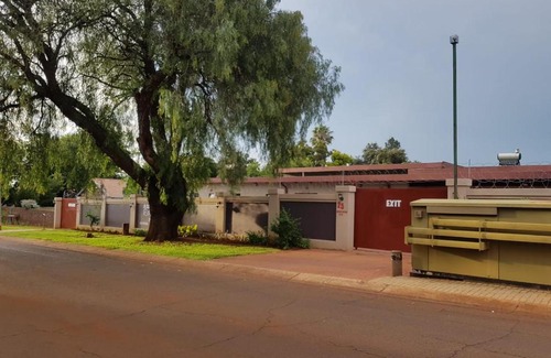 Middelburg House | Royal guest lodge