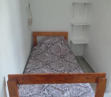 Redhill House | Samantha's Guesthouse