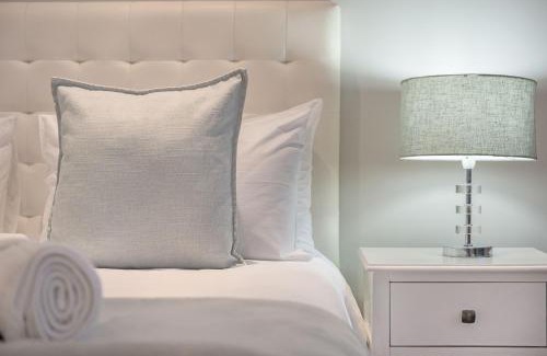 Mouille Point Apartment | Sandringham 55 by Host Agents