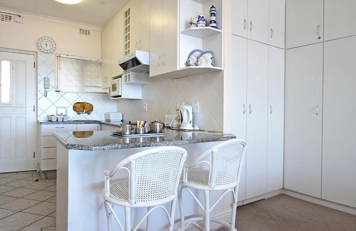 Mouille Point Apartment | Sandringham III