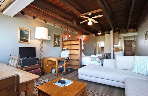 Mouille Point Apartment | Sandringham Studio 61