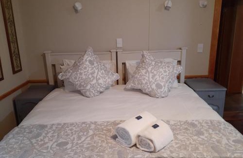 Fouriesburg House | Sandstone Chameleon Guest House