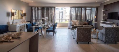 Greater Johannesburg Metropolitan Area Apartment | Sandton apartment, 2 bedroom
