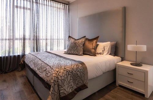 Greater Johannesburg Metropolitan Area Apartment | Sandton apartment, 2 bedroom