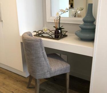 Greater Johannesburg Metropolitan Area Apartment | Sandton apartment, 2 bedroom