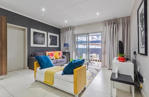 Sandown Apartment | Sandton City Luxury Apartment