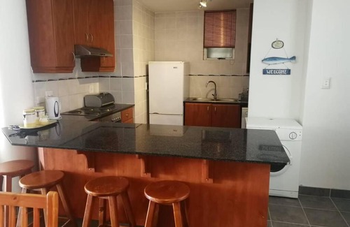 Margate Beach Apartment | Santorini 302a