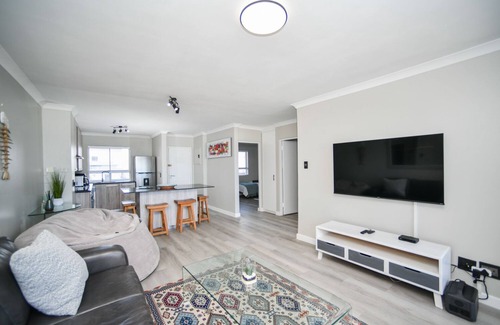 Cape Town Apartment | Sea Spray A204, Blouberg by HMH
