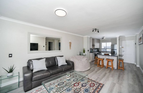 Cape Town Apartment | Sea Spray A204, Blouberg by HMH
