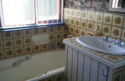 Betty's Bay Apartment | SEA WAY SELFCATERING ACCOMMODATION BETTYS BAY
