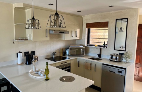 West Beach Apartment | Seacret Whale - Seaview - 1 Bedroom Apartment