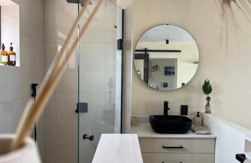 West Beach Apartment | Seacret Whale