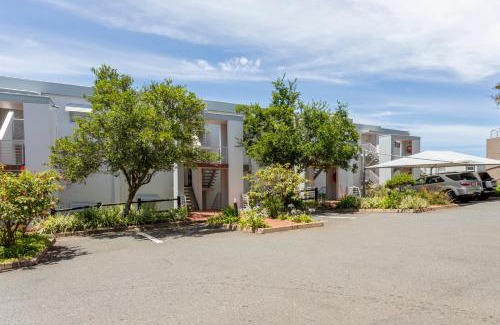 Shaka's Rock Apartment | Serenity at 75 Chaka's Cove