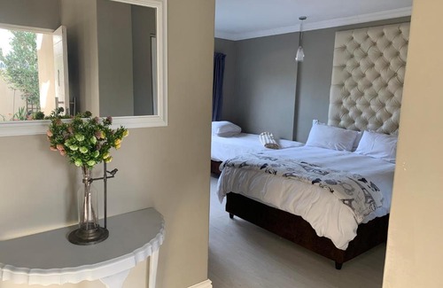 Summerstrand House | Sharwood Place