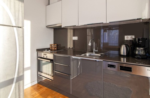 Kagithane Apartment | Sleek and Modern Flat in Istanbul