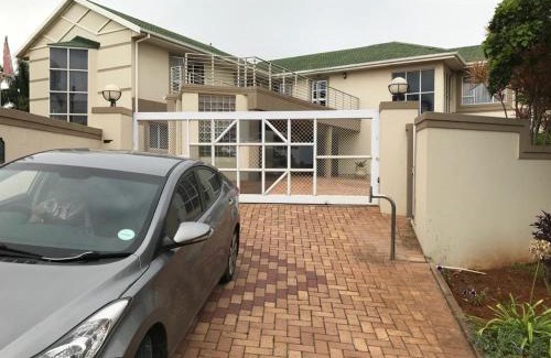 Umhlanga House | Somerset Inn