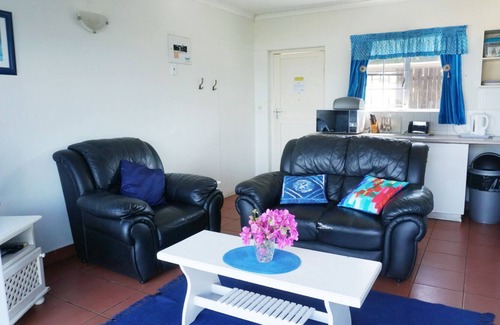 Ramsgate South Apartment | Southern Comfort - Periwinkle