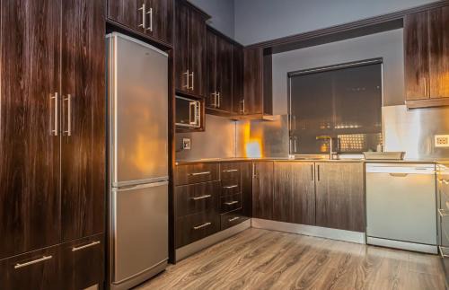 Bloubergstrand Apartment | Spacious Luxury 3 Bedroom Apartment B401 Sea Spray