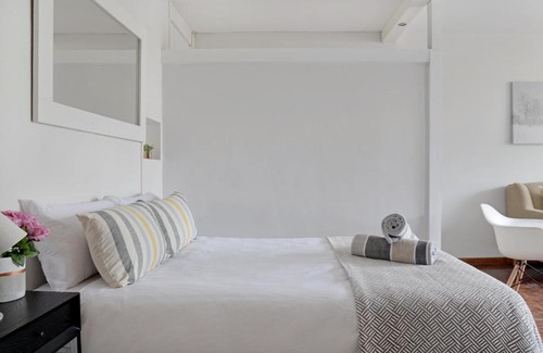 Cape Town City Centre Apartment | St Martini Gardens 409