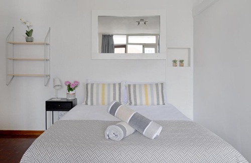 Cape Town City Centre Apartment | St Martini Gardens 409