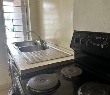 Kempton Park House | Stay at Home Airport Lodge