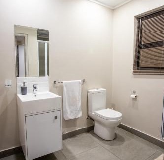Durban Point Apartment | Stay at The Point - Cool Cosy Comfort