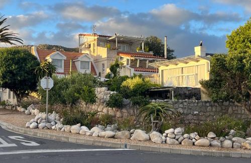 Kommetjie Apartment | Storyhouse in Kommetjie