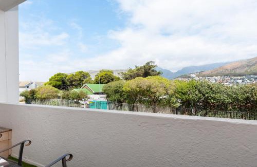 Mouille Point Apartment | Studio 23