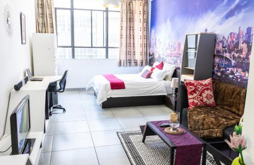 Downtown Johannesburg Apartment | Stunning Maboneng Precinct Studio Apartment at 12 Decades Building