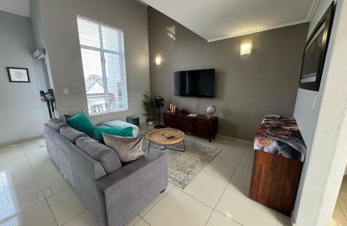 Durbanville Apartment | Stylish Loft apartment in the heart of Durbanville