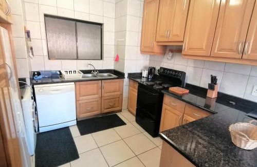 Margate Apartment | Summer Rocks 6