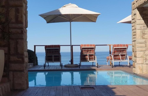 Brenton-on-Sea House | Superior SeaView Double Bedroom in Brenton On The Rocks