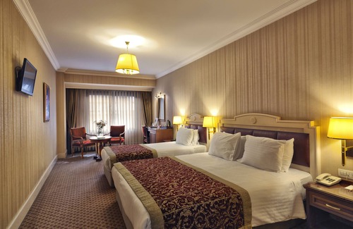 Gumussuyu Mahallesi Hotel | Taksim Metropark Hotel