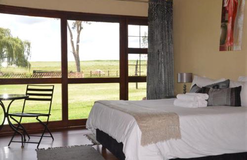 Govan Mbeki Hotel | ThakhuBrunfelsia