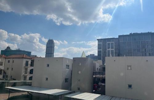 Sandown Apartment | Thatishi's Sandton CBD Apartment