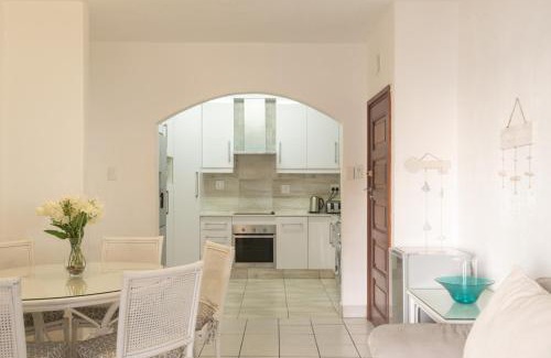 Ballito Apartment | The Bay 17 - With Inverter