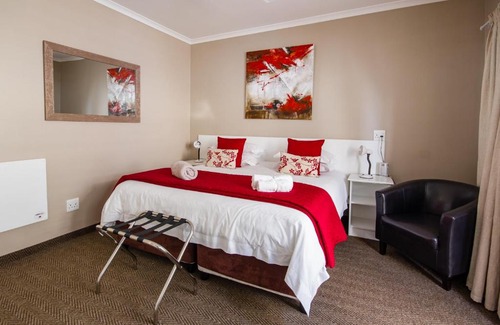 Summerstrand House | The Blue Lotus Guest House