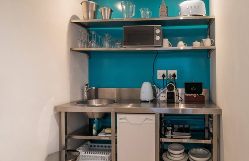Hermanus City-Centre Bed & Breakfast | The Gallery Studios