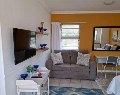 Hilton House | The Hilton Stay Cottage
