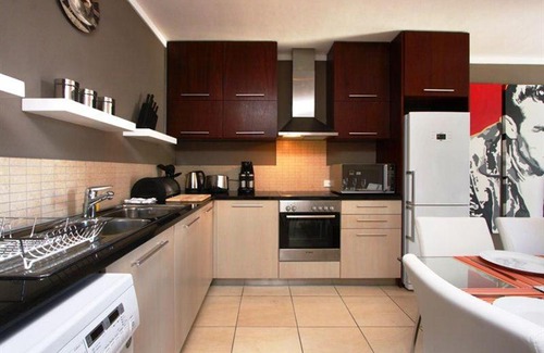 Cape Town City Centre Apartment | The Icon