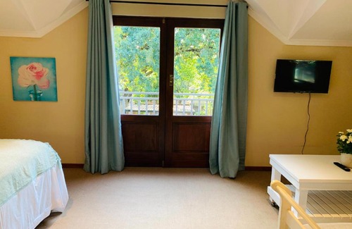 Greater Johannesburg Metropolitan Area Apartment | The Lancaster