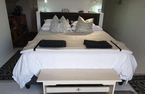 Kalk Bay Apartment | The Lily at St James