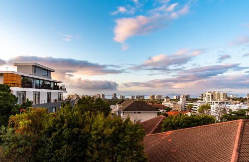 Three Anchor Bay Apartment | The Murex
